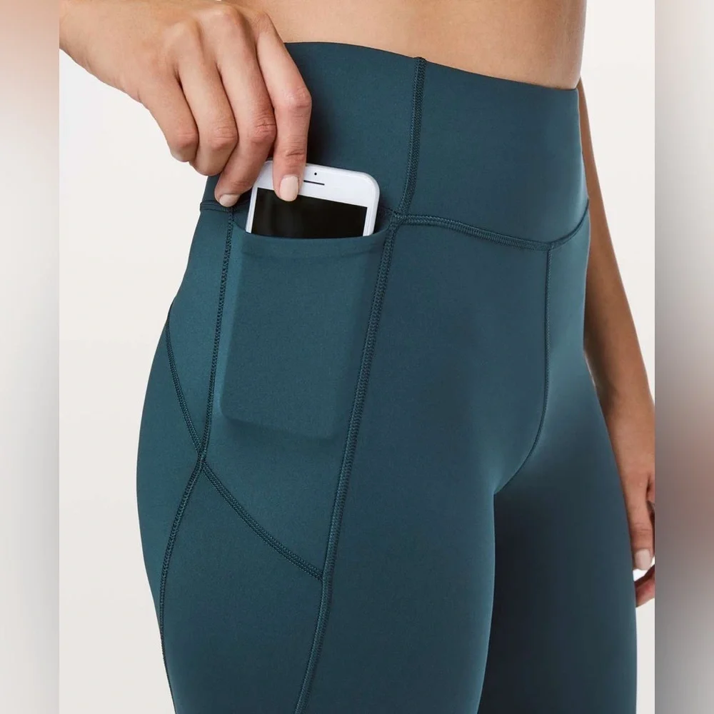 Lululemon Final Lap Crop *23